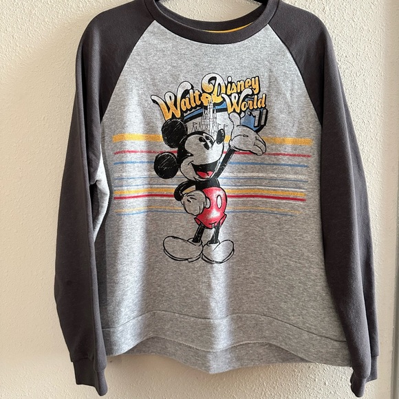 Disney Mickey Mouse crewneck sweatshirt 1X raglan - Picture 4 of 5